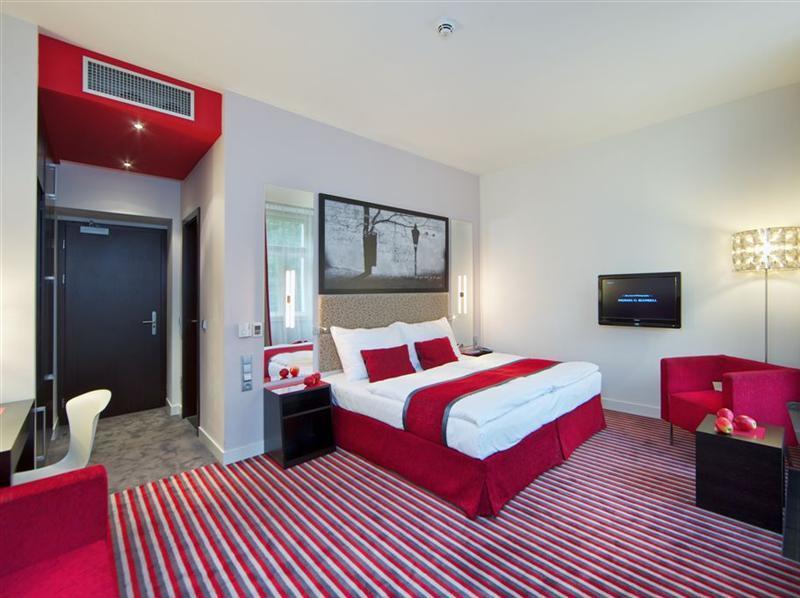 Red & Blue Design Hotel Praha Rom bilde
